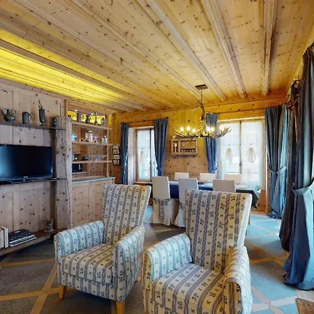 Lägenhet Chesa Pidermann 5 *